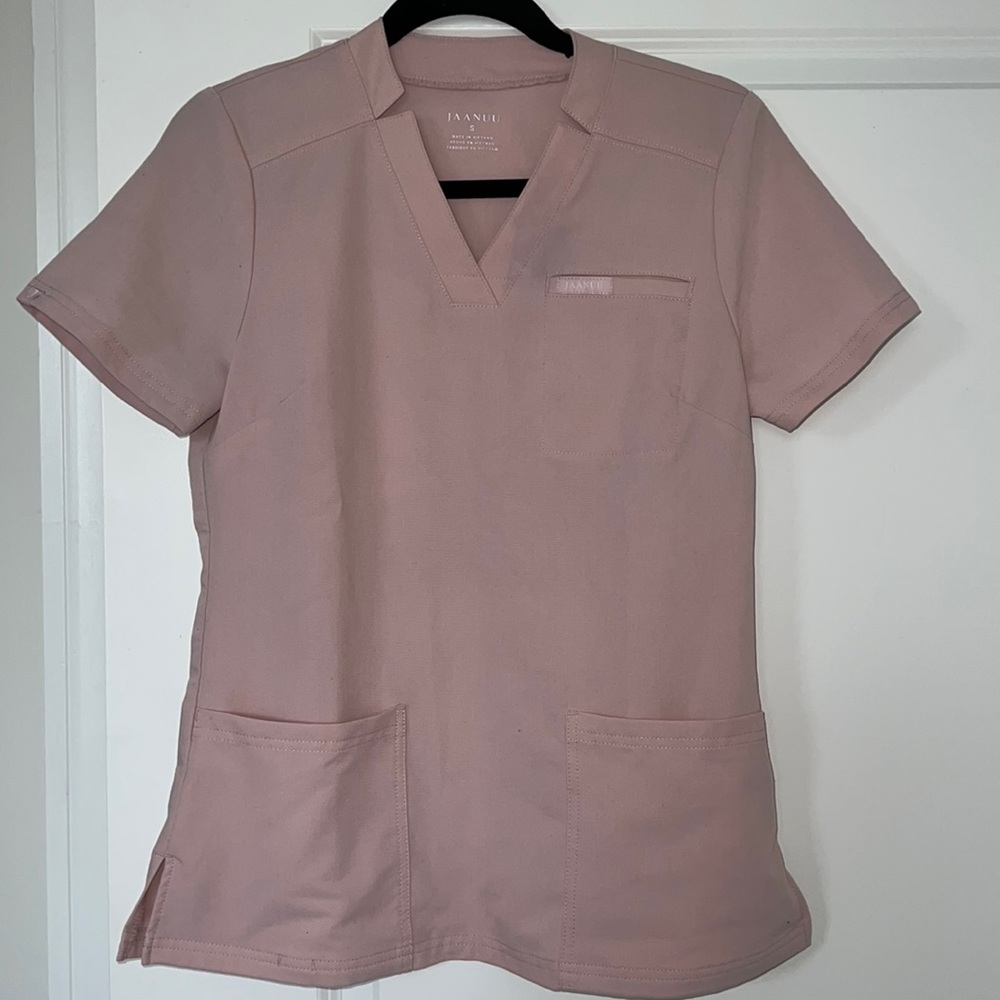 JAANUU Women's Relaxed 3-Pocket Top Blushing Pink size small
